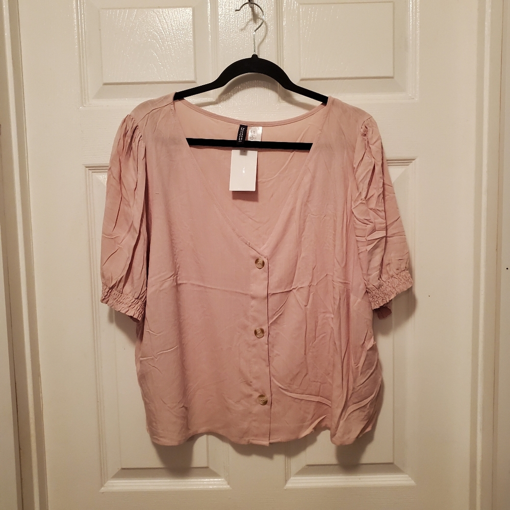 Divided H&M Light Pink Top Size XL